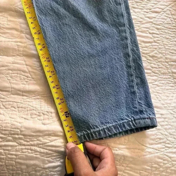 Aeropostale Mom Jean Distressed High Waisted Ripped Women’s Size 4 - Picture 11 of 11